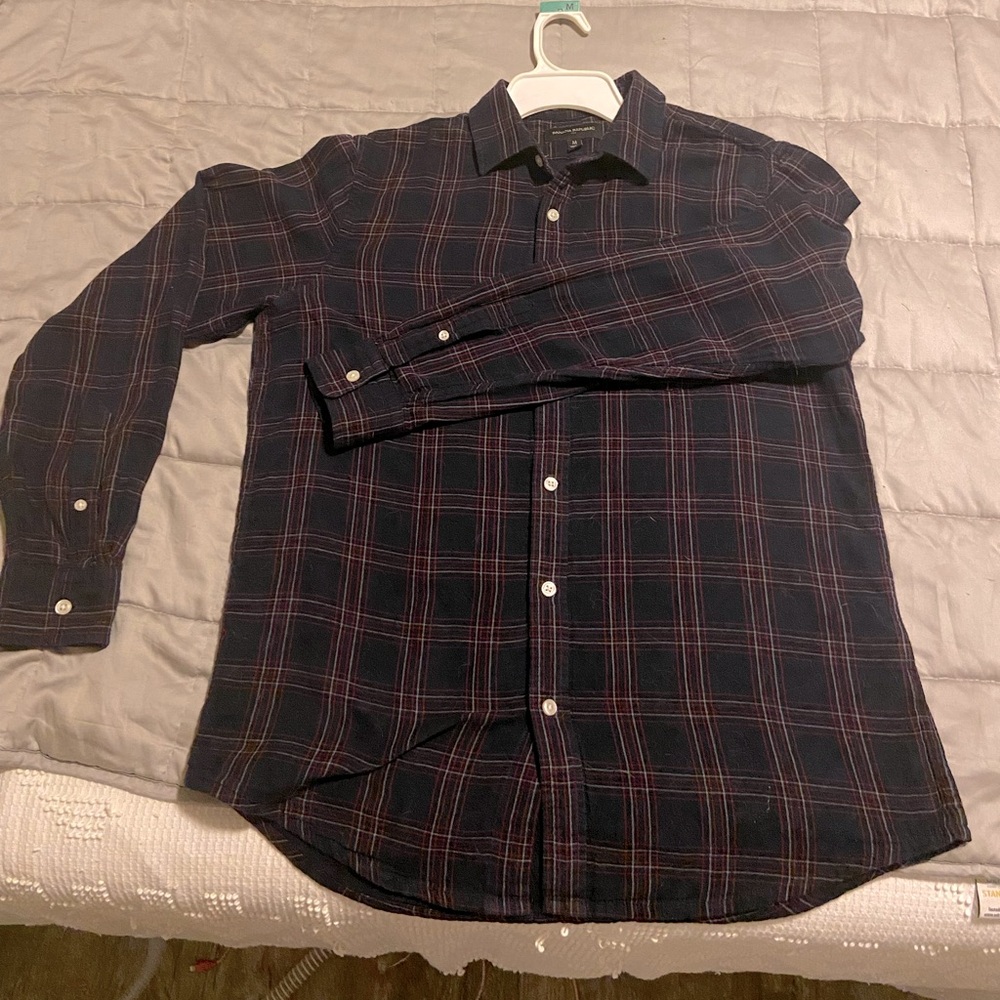 Banana Republic Men’s Standard Fit, Size Medium, Plaid, Button-down Shirt